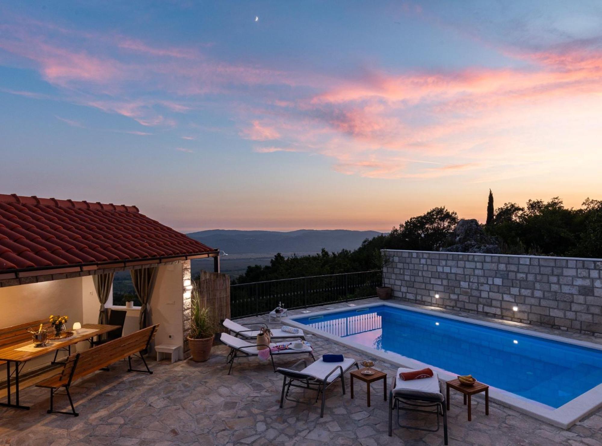 Villa Source With Private Pool Pridvorje Exterior foto